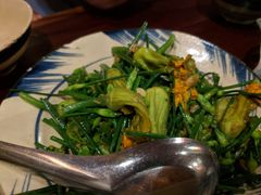 -Cuc Gach Quan Restaurant