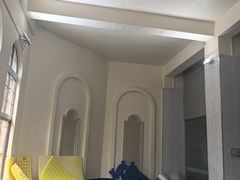 -梦翔龙湖滟澜山游泳俱乐部