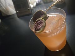 -Mx.cocktail bar