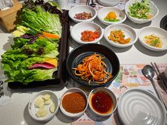 开胃菜-本家韩国烤肉(青岛万象城店)