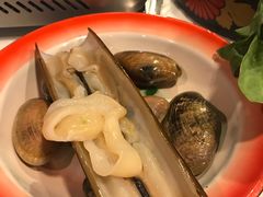 -鲜入围煮花胶鸡海鲜火锅