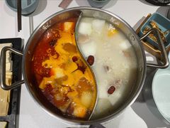 猪手鸳鸯锅-小街猪手(团结湖店)