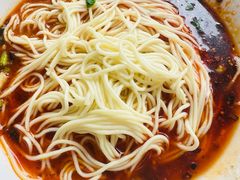 -黎氏老太婆小面馆(临华大厦店)