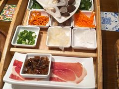 -芸南道·过桥米线(昆明老街旗舰店)