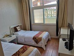 -华山御温泉度假村