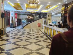 -天外天美食广场(哈尔滨路店)