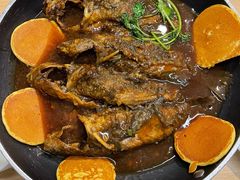 铁锅昂刺鱼贴玉米饼-关东小磨东北菜(上海长风大悦城店)