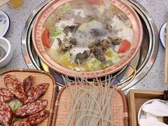 -阿婆情腊排骨火锅(金虹路店)