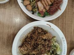 -陆长玖古法猪脚饭(玄风桥店)