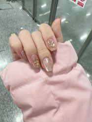 -UGIRL有个美甲