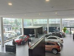 -北京鹏龙瑞星奔驰4s店(来广营店)