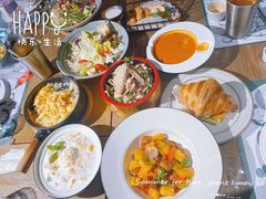 -静香HOUSE·全时段融合餐厅(七星欢乐颂店)