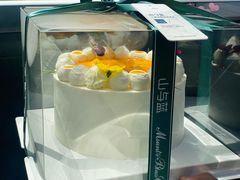 -山与蓝·轻糖鲜果蛋糕(勒泰店)