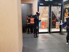 -麦当劳(伟城广场店)