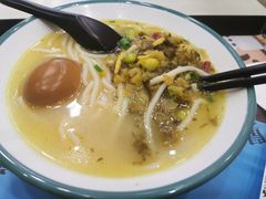 -老娘舅餐厅(黄龙体育中心店)