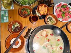 -贵厨酸汤牛肉(小十字店)