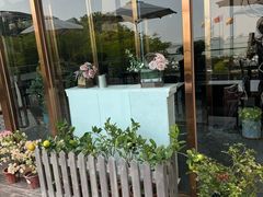 -卡普里披萨·牛扒·下午茶