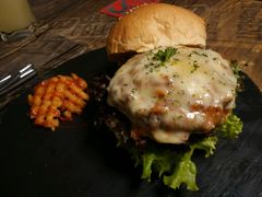 -HIGH FIVE哈福手工汉堡(桂林路店)