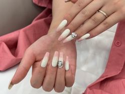 -斯馨·健康美甲美睫