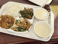 -聚德华天护国寺小吃(甜水园店)