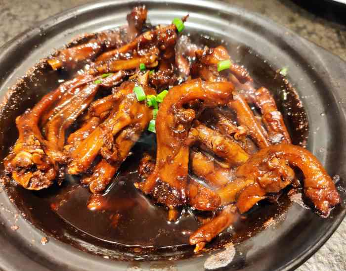 海宁煲(嘉善银泰店)-"一群女人点的都是红烧的,味道有点咸又有点.