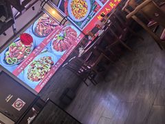 -川流不息·地道川菜·小龙虾(新松江路店)