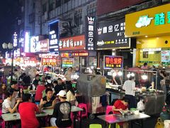 大堂-李字号臭豆腐(总店)