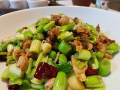 宣威小炒肉-泓0871臻选云南菜·味庄