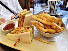 -上海和平饭店维克多咖啡厅 Victor's