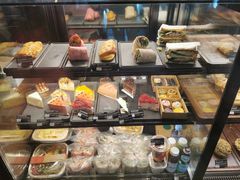 面包甜点陈列柜-星巴克(成都机场T2店)