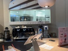 -VERIE BAKEHOUSE