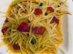 -临江餐馆二楼美食部落