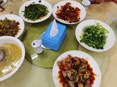 -湘里湘亲饭店(闸坡店)