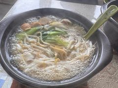 -砂锅米线