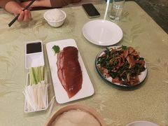 -京尊烤鸭店JINGZUN(春秀路店)
