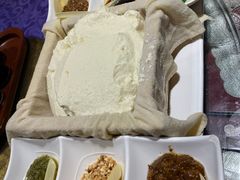 -95号酱骨·一块豆腐(展春园西路店)