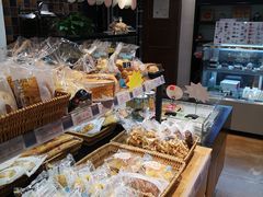 面包甜点陈列柜-南京冠生园(太平南路店)