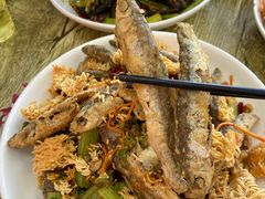 -丹水桥地锅鱼·翘嘴鲌·地方特色全鱼宴(丹江口大坝店)