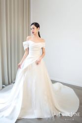 -Lady  Jane高端婚纱礼服馆