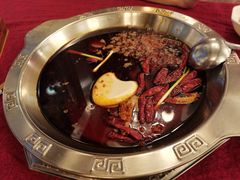 -山城年华老火锅(玉林店)