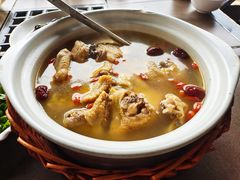 招牌竹林土鸡煲-听风阁农家私房菜茶楼(龙坞店)