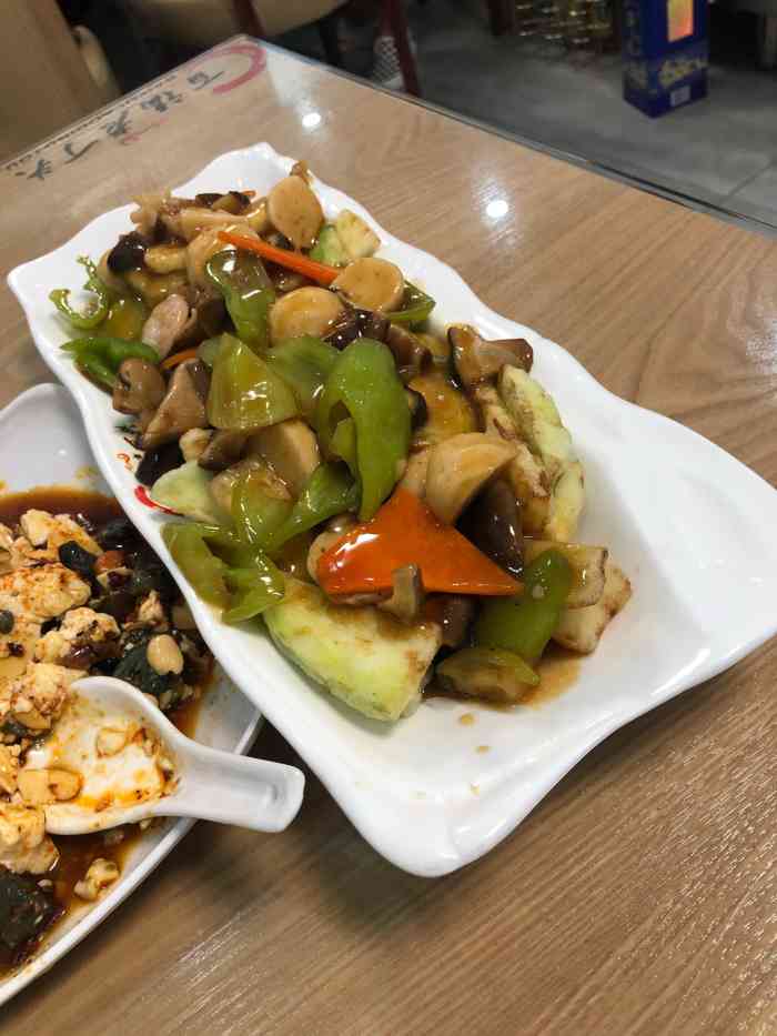 老丁头馋嘴店-"今儿特意来到苏家屯,看看这家中餐馆人均.