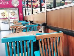 大堂-小杨生煎(火车站北广场店)