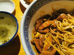 蛤蜊猪肝面-沪西老弄堂面馆(定西路店)