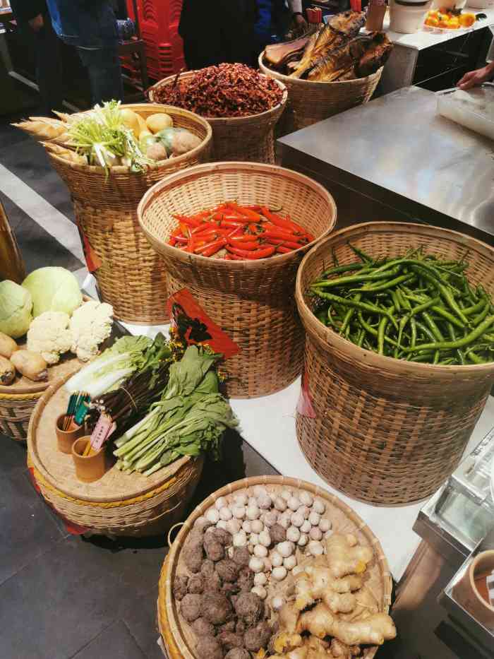 厨嫂当家(韶关高铁站店)-"来韶关催款,和兄弟们一起,住在了高铁站附.