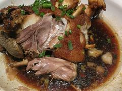 -老码头黑皮肘子锅包肉(赣水路店)