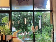 靠窗位-彼芝奇比萨(红坊店)