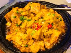 石锅海胆豆腐-品海楼·大连海胆锅贴馆(东港店)