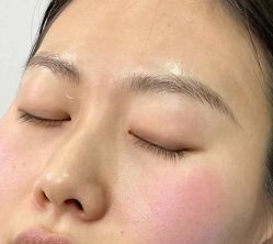 -一个差评成就的纹眉店