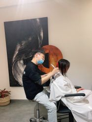 -C-18 SALON